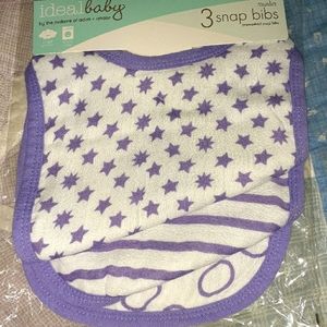 Ideal Baby bibs